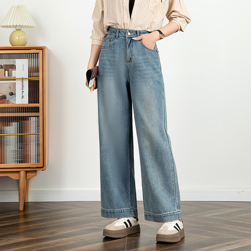 High-Waist Blue Denim Cropped Jeans with Wool Lining 4