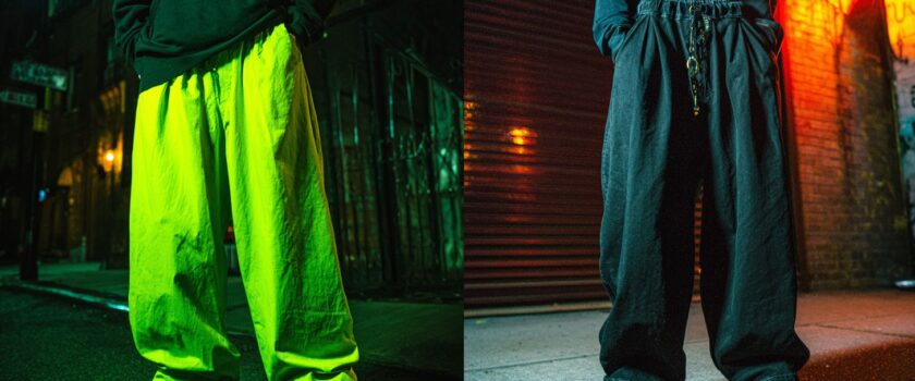 What are baggy jeans, and why are they popular in streetwear?